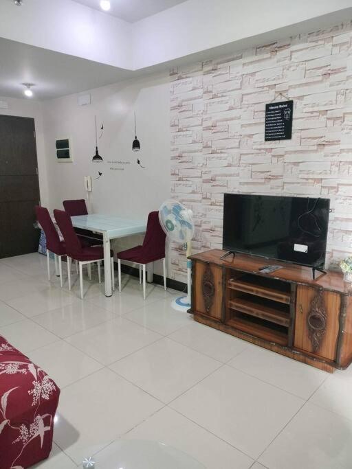 Cubao Manhattan Heights, Unit 8Bc Tower B, 1 Br Manila Ngoại thất bức ảnh
