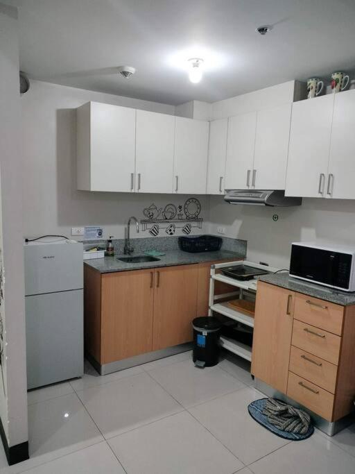 Cubao Manhattan Heights, Unit 8Bc Tower B, 1 Br Manila Ngoại thất bức ảnh